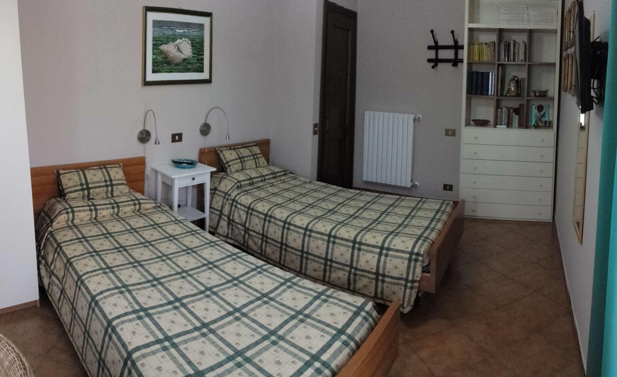 Al Vecchio Olivo Bed & Breakfast Frascati Exterior photo